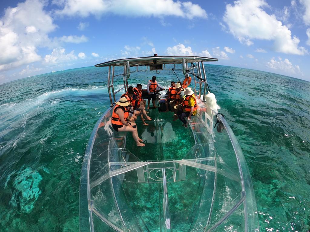 Transparent Boat Tour In Isla Mujeres